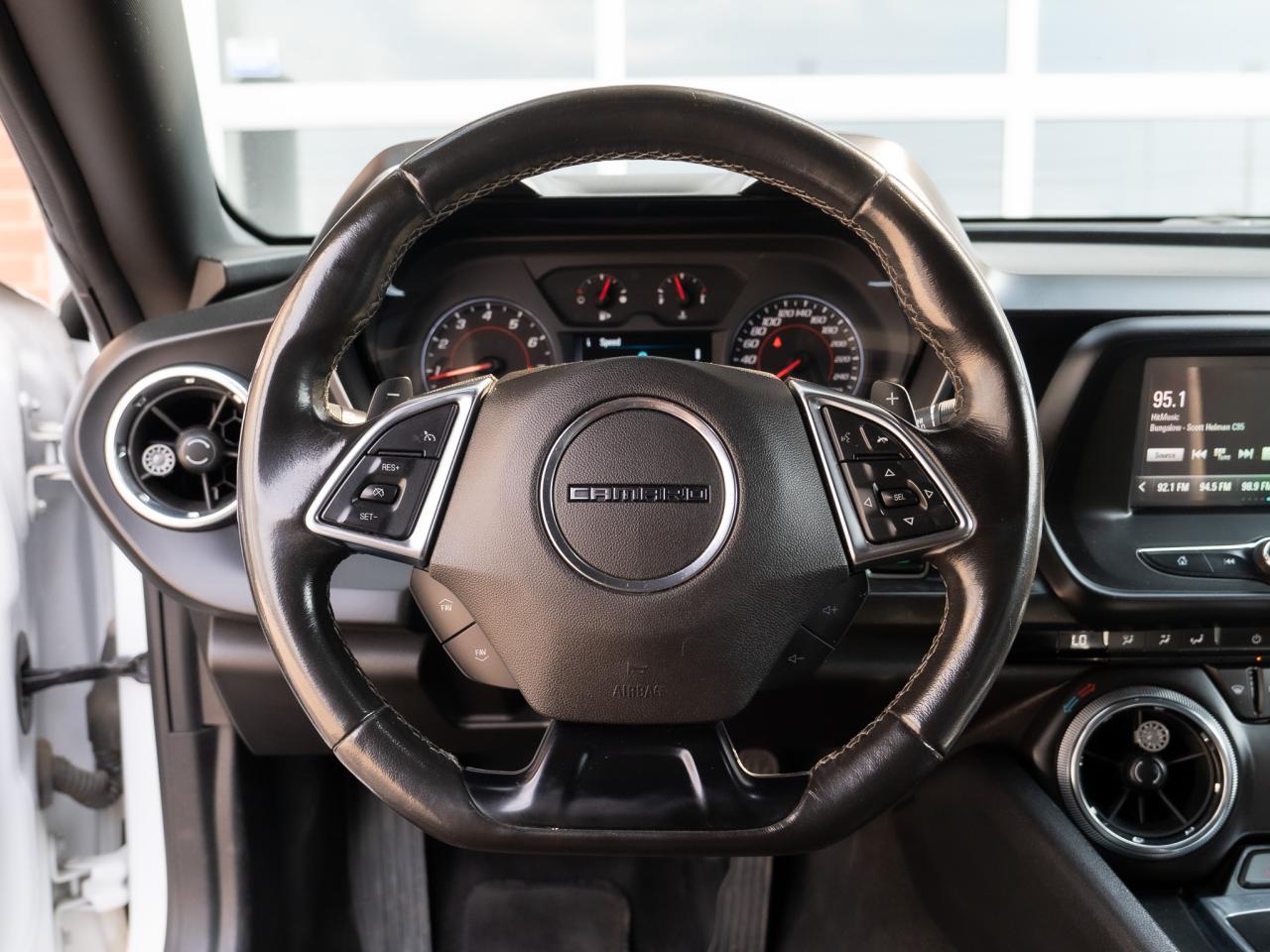 2018 Chevrolet Camaro 1LT - Photo #11