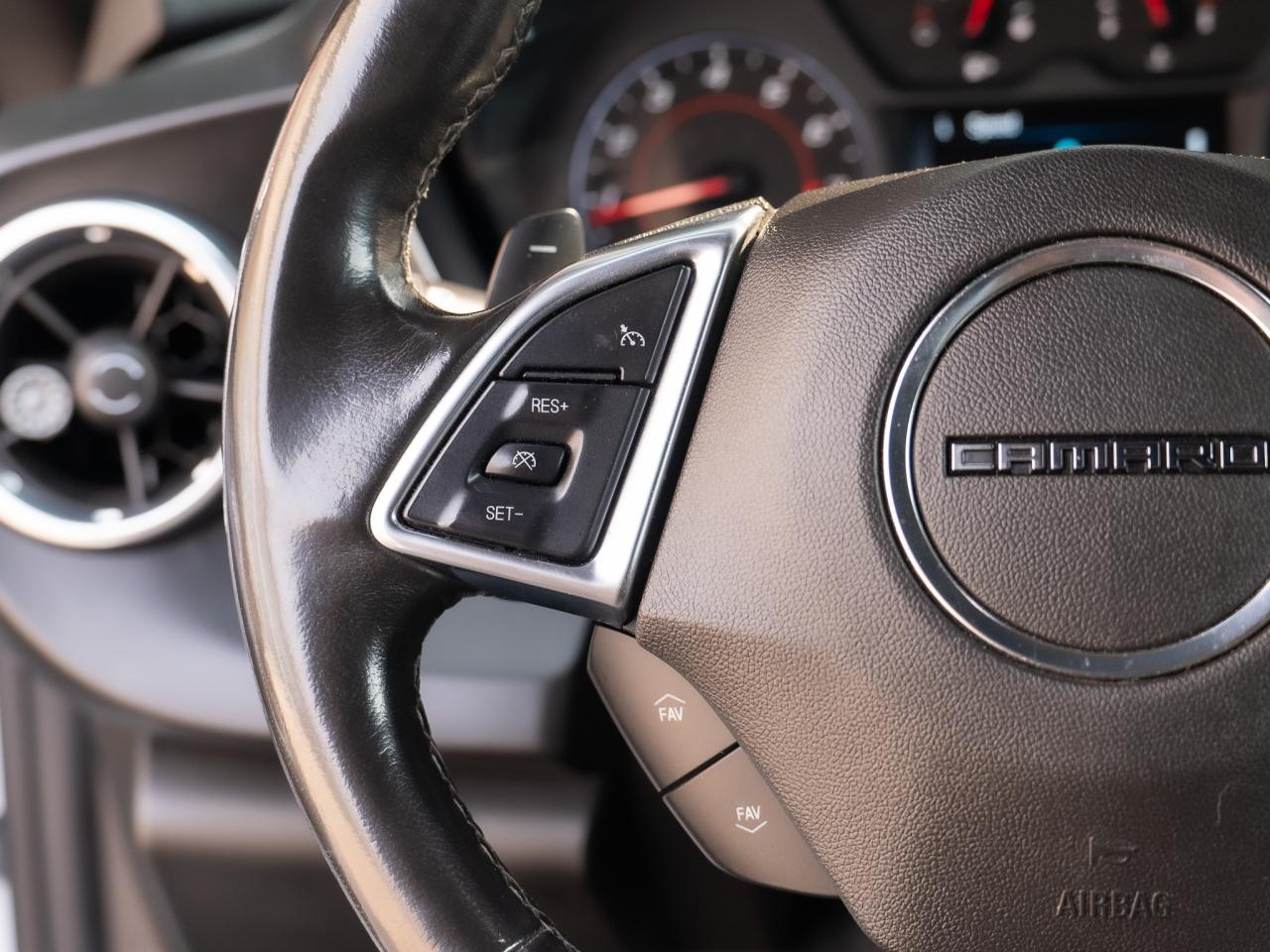 2018 Chevrolet Camaro 1LT - Photo #13