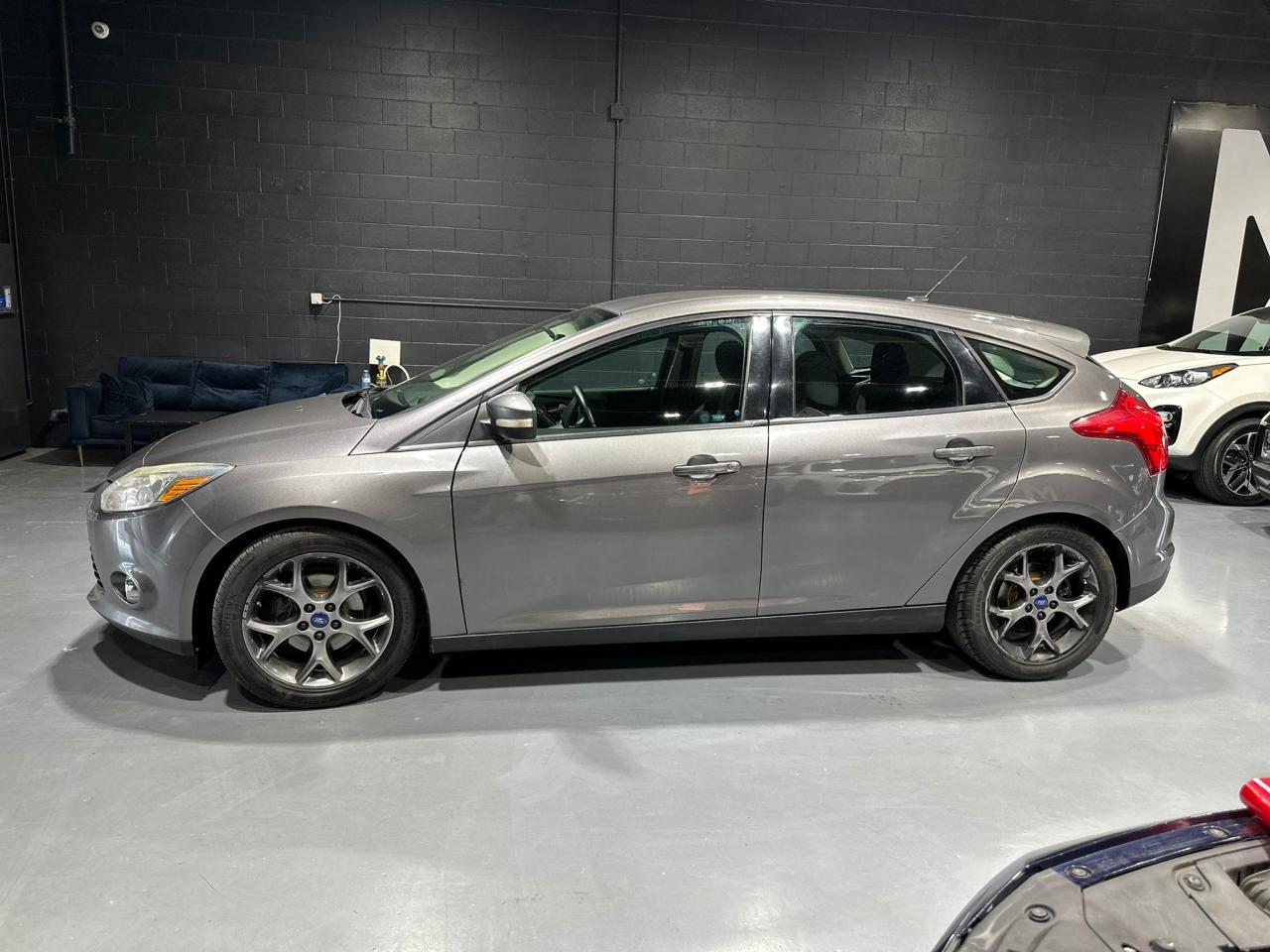 2014 Ford Focus SE - Photo #2