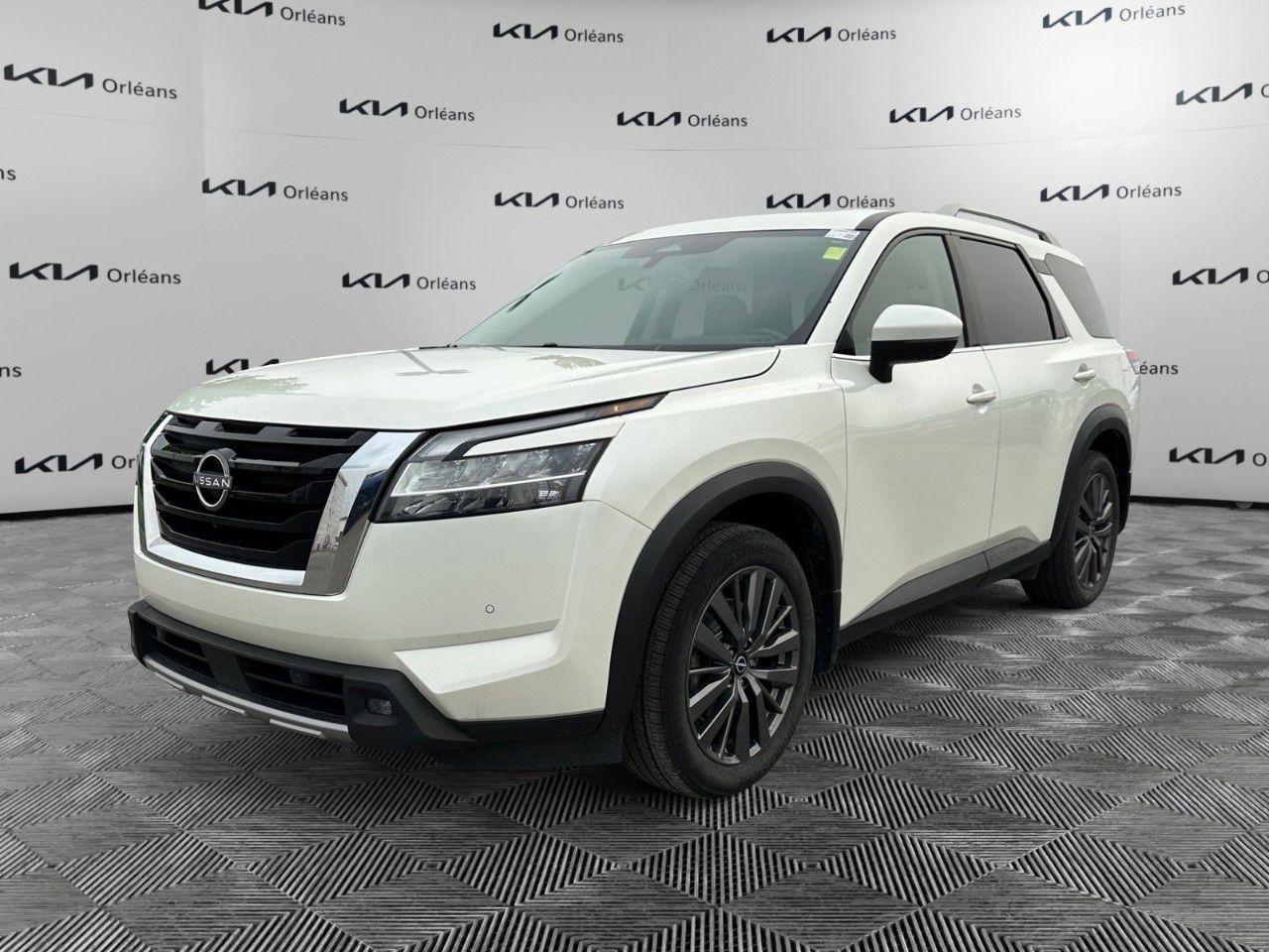 Used 2022 Nissan Pathfinder SL 4WD [5XDG12] for sale in Orleans, ON