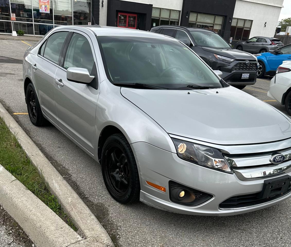 2010 Ford Fusion SE - Photo #6