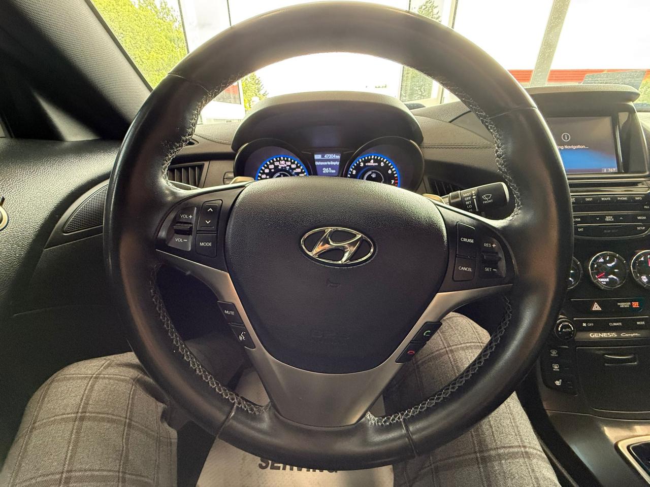 2016 Hyundai Genesis Coupe 3.8 GT | SUPER LOW KM | ALL CREDIT ACCEPTED!! - Photo #11