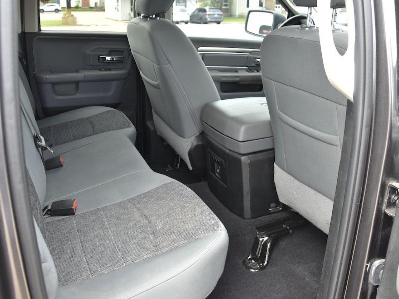 2019 RAM 1500 Classic SLT 4x4 Quad Cab 6'4" Box - Photo #7