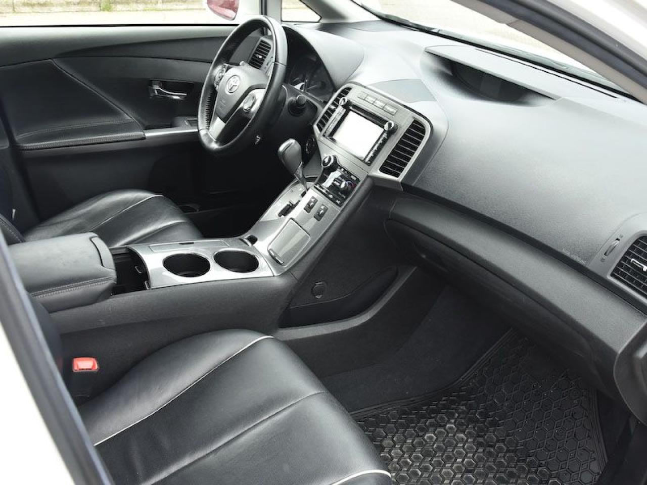 2014 Toyota Venza LIMITED - Photo #7