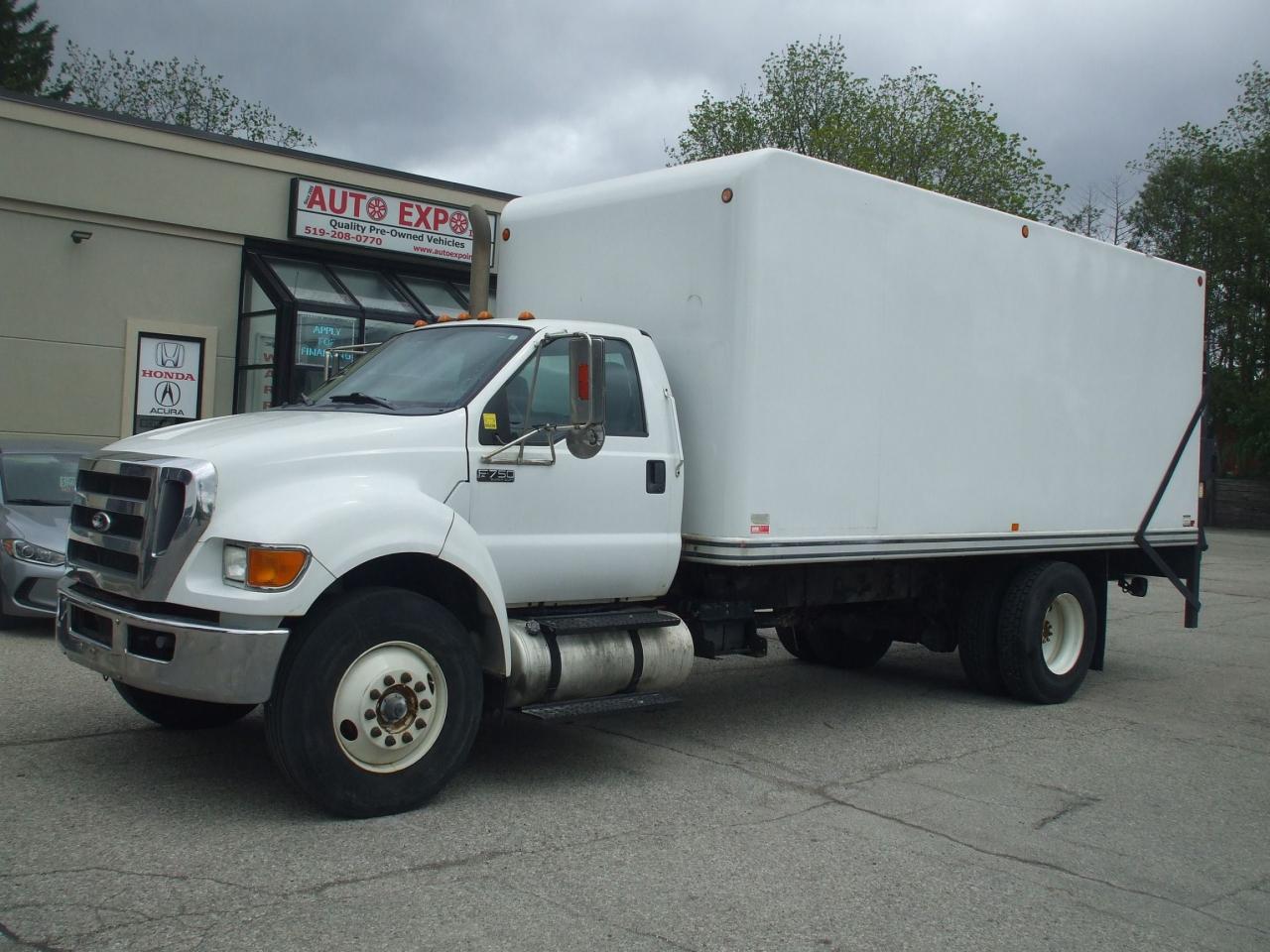 Used 2013 Ford F-750 F-750,Cummins Engine.Air Brakes,Liftgate,Certified for sale in Kitchener, ON