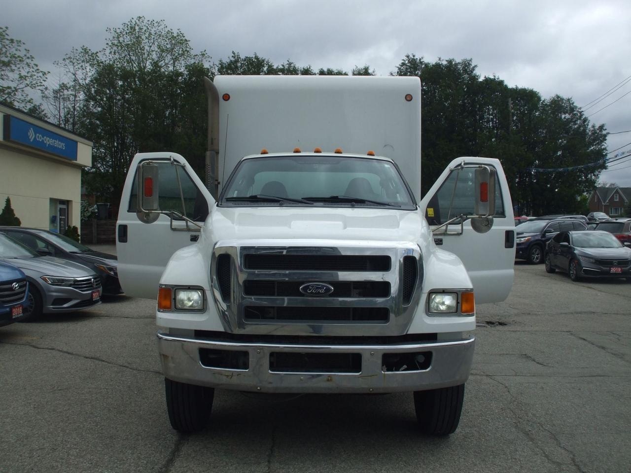 2013 Ford F-750 F-750,Cummins Engine.Air Brakes,Liftgate,Certified