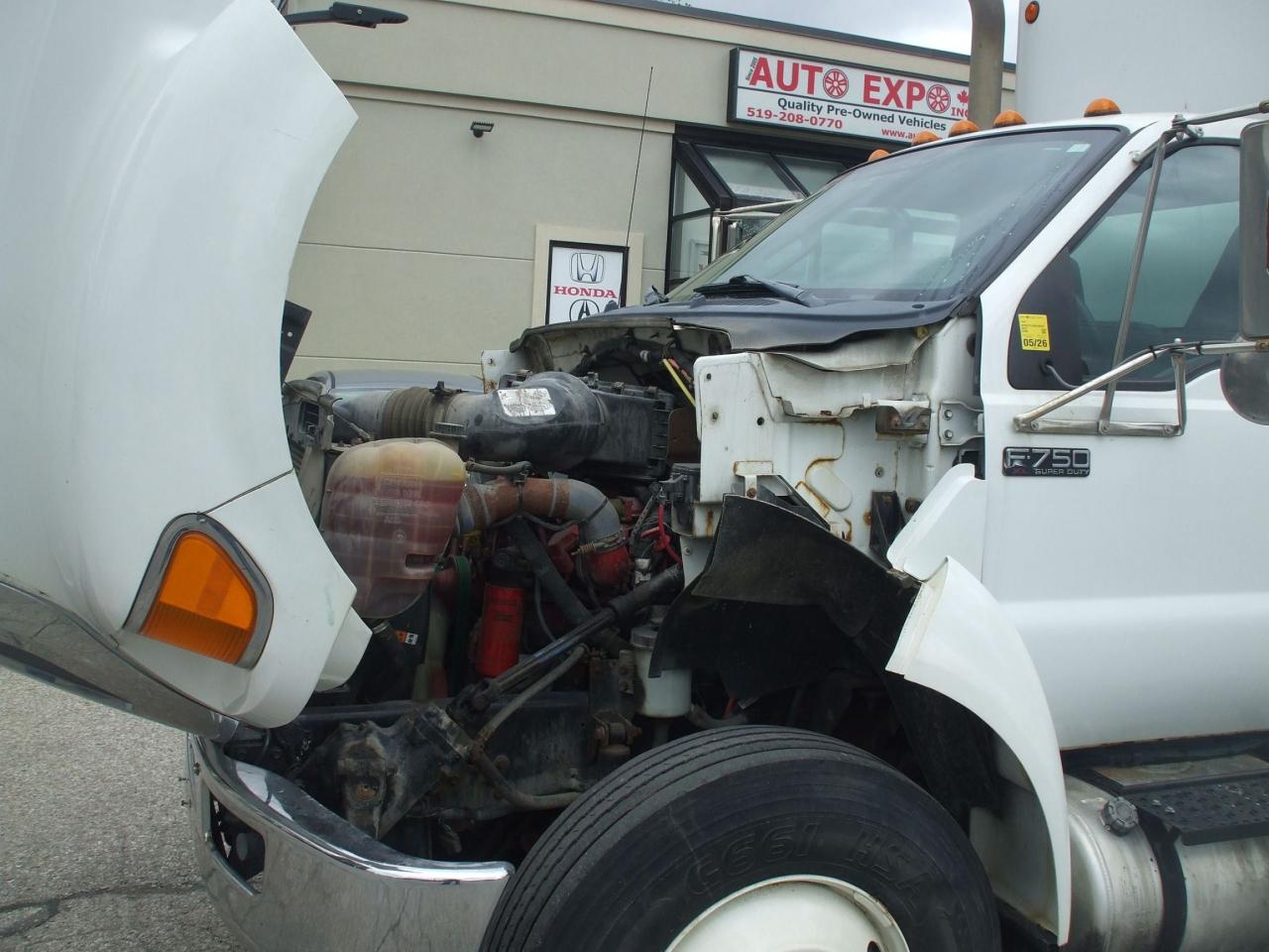 2013 Ford F-750 F-750,Cummins Engine.Air Brakes,Liftgate,Certified