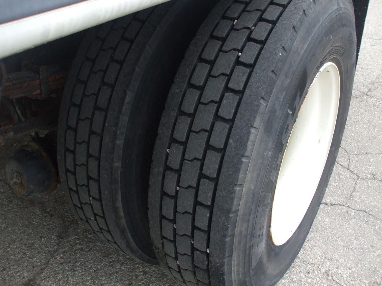 2013 Ford F-750 F-750,Cummins Engine.Air Brakes,Liftgate,Certified