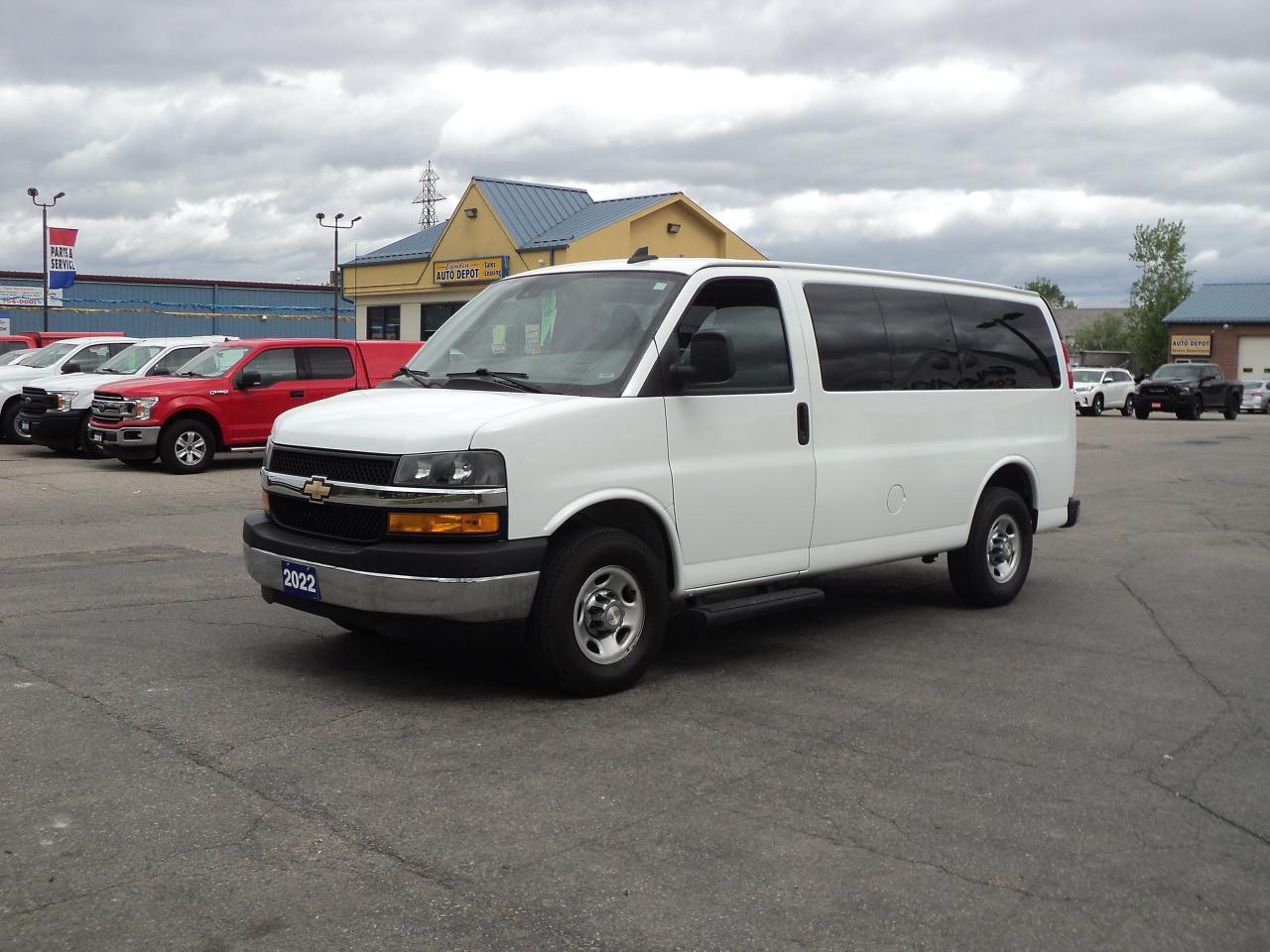 Used 2022 Chevrolet Express LT2500 RWD 6.6L8cylGas12Passenger 135