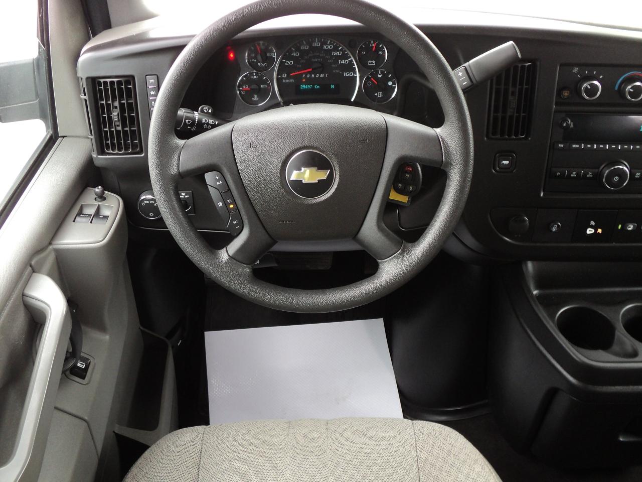 2022 Chevrolet Express LT2500 RWD 6.6L8cylGas12Passenger 135"WB BackUpCam - Photo #11