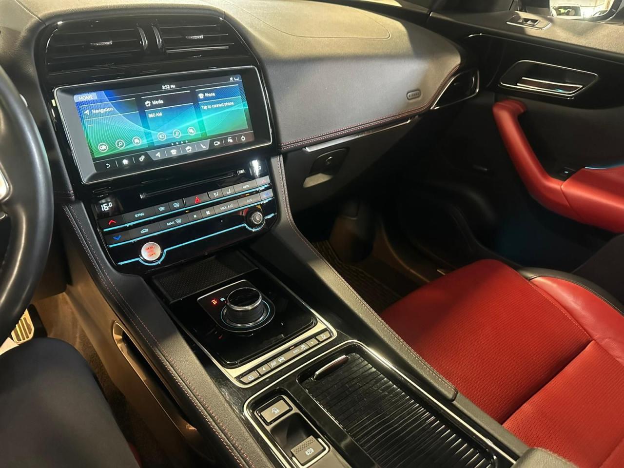 2018 Jaguar F-PACE AWD | R-Sport | SUNROOF | REMOTE START - Photo #15