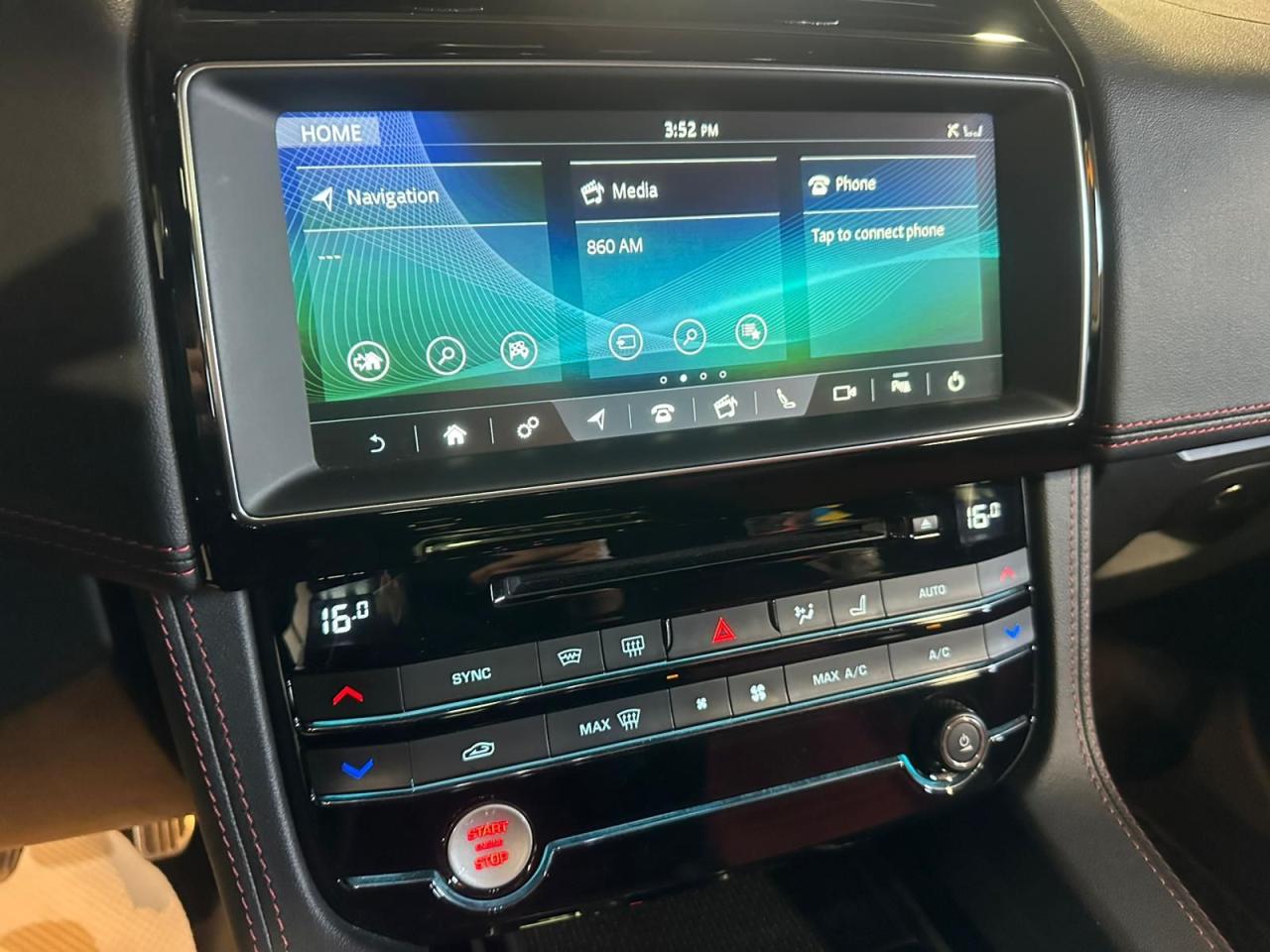 2018 Jaguar F-PACE AWD | R-Sport | SUNROOF | REMOTE START - Photo #20