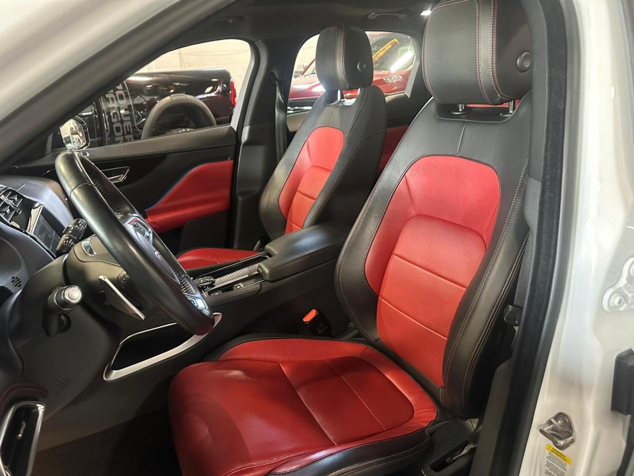 2018 Jaguar F-PACE AWD | R-Sport | SUNROOF | REMOTE START - Photo #25