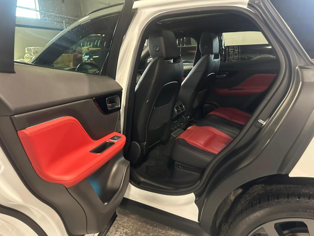 2018 Jaguar F-PACE AWD | R-Sport | SUNROOF | REMOTE START - Photo #31