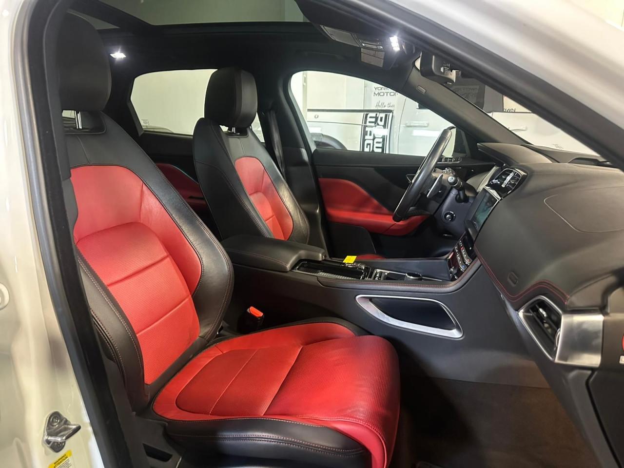 2018 Jaguar F-PACE AWD | R-Sport | SUNROOF | REMOTE START - Photo #42