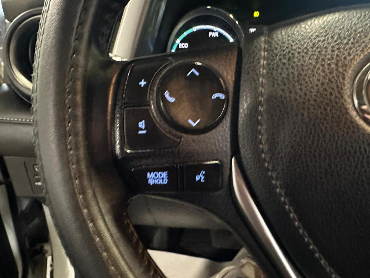2017 Toyota RAV4 LIMITED | AWD | HYBRID - Photo #27