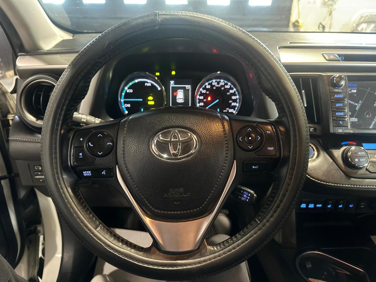2017 Toyota RAV4 LIMITED | AWD | HYBRID - Photo #26