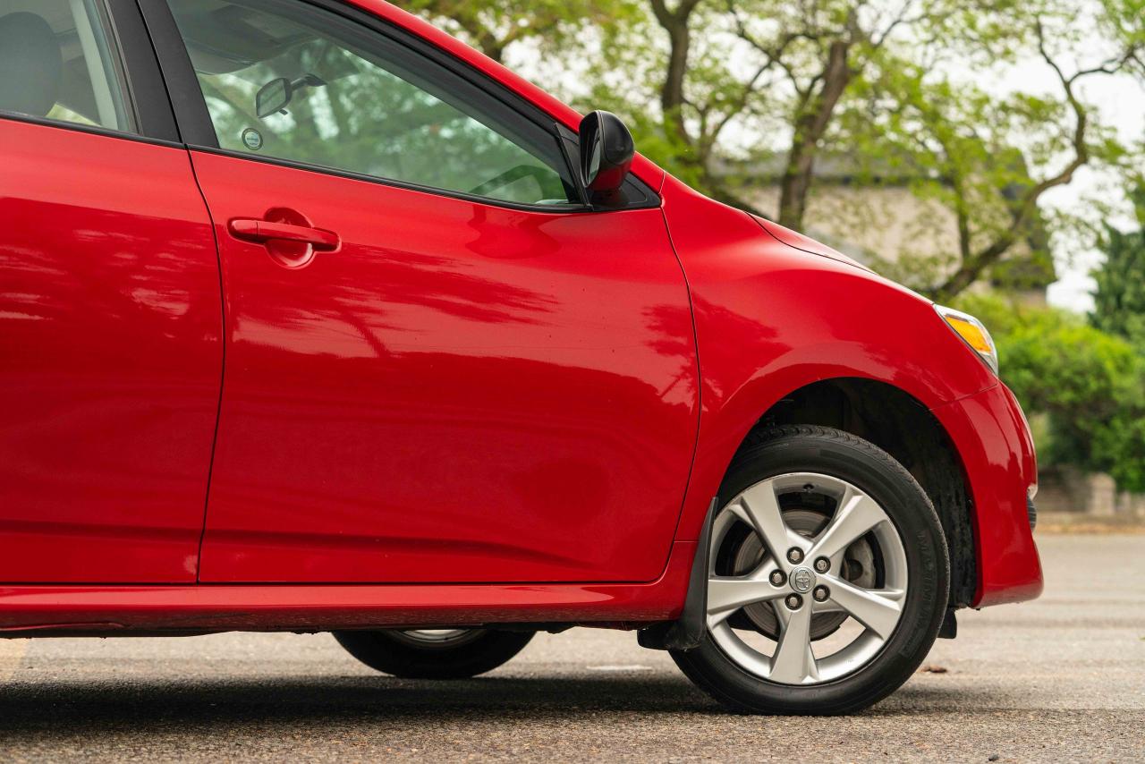 2014 Toyota Matrix BASE - Photo #12