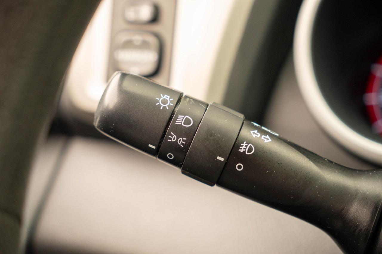 2014 Toyota Matrix BASE - Photo #31