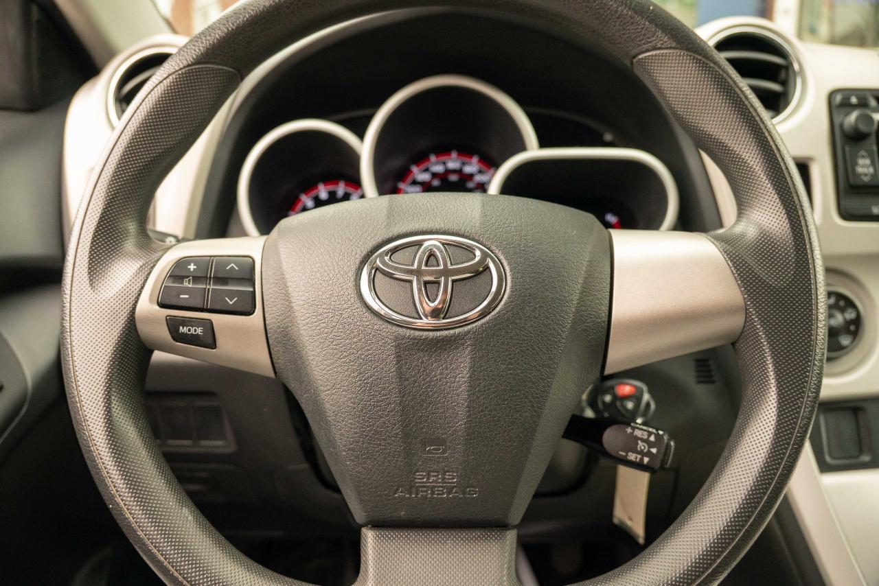 2014 Toyota Matrix BASE - Photo #33