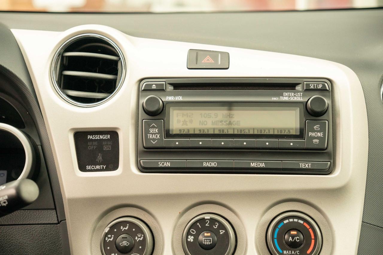 2014 Toyota Matrix BASE - Photo #37