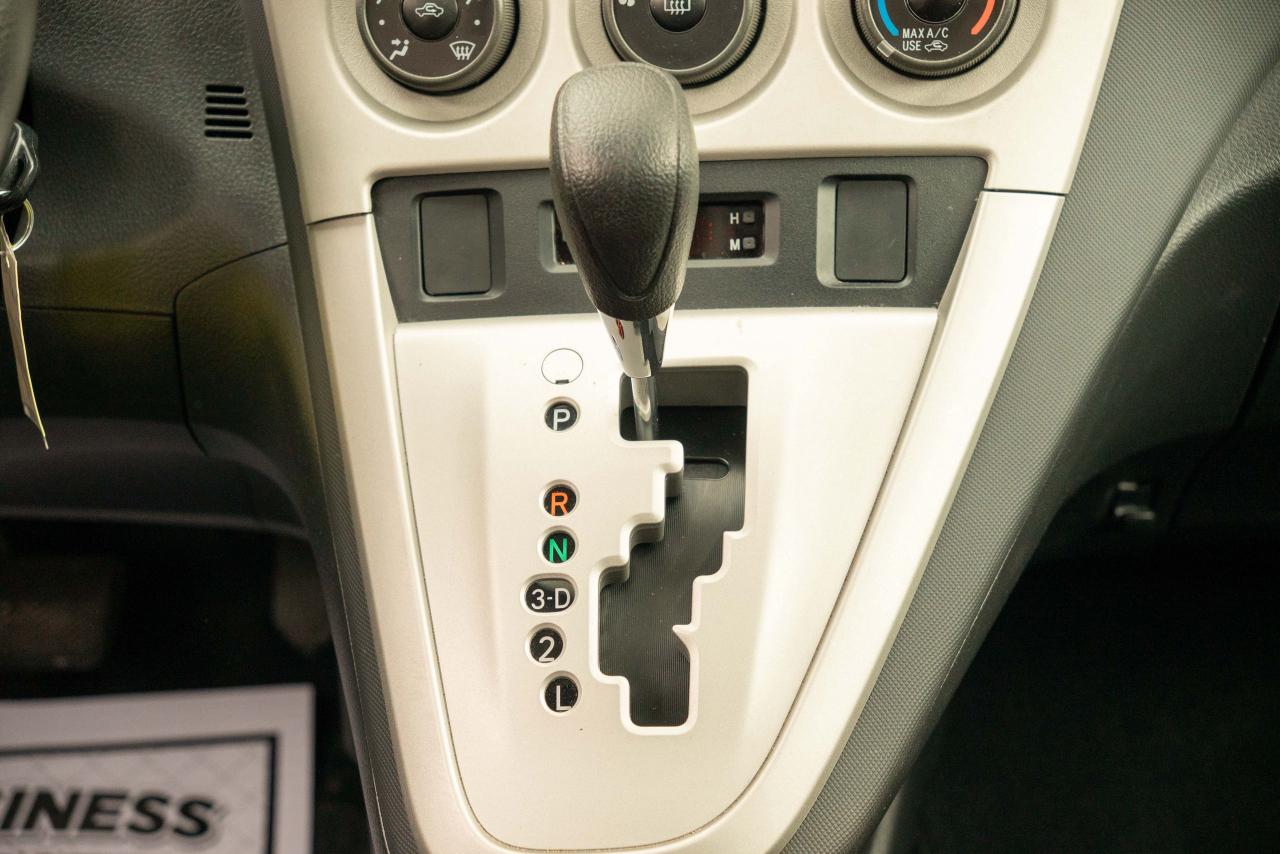 2014 Toyota Matrix BASE - Photo #39