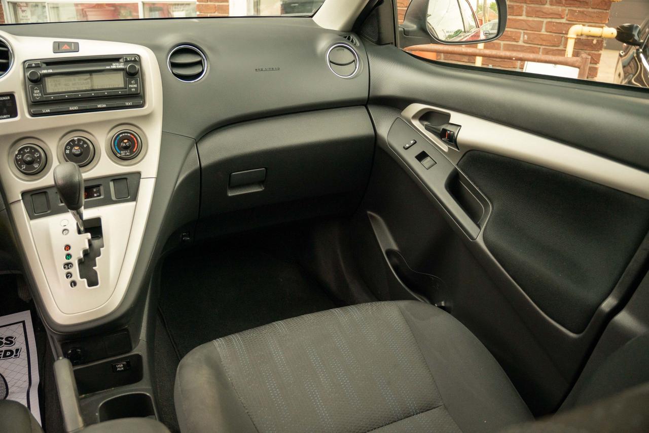 2014 Toyota Matrix BASE - Photo #43