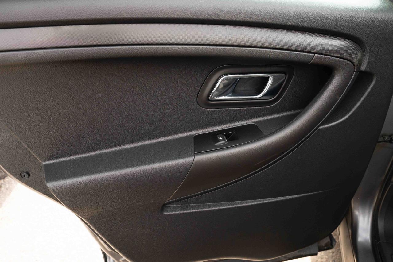 2016 Ford Taurus AWD POLICE INTERCEPTOR SEDAN - Photo #41