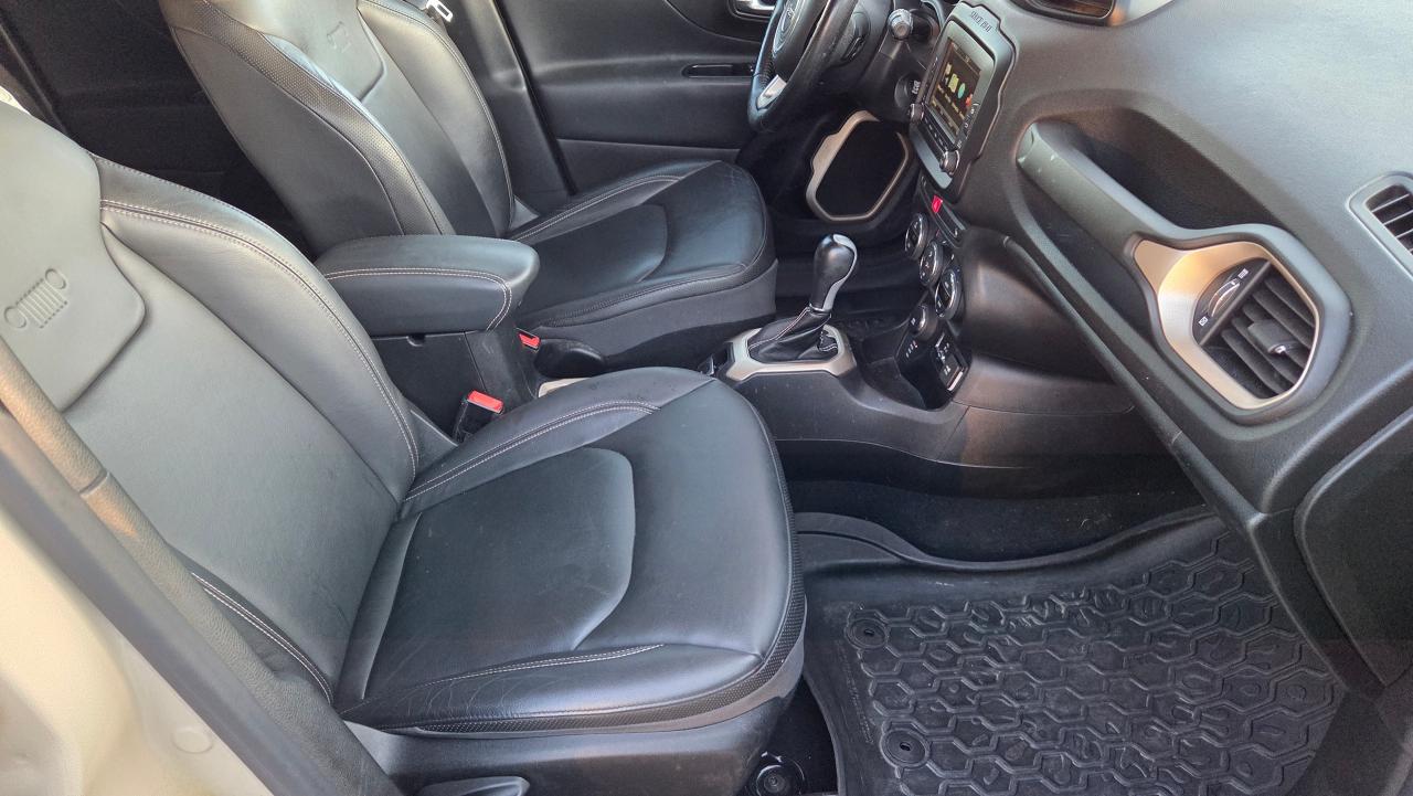 2015 Jeep Renegade Limited - Photo #8