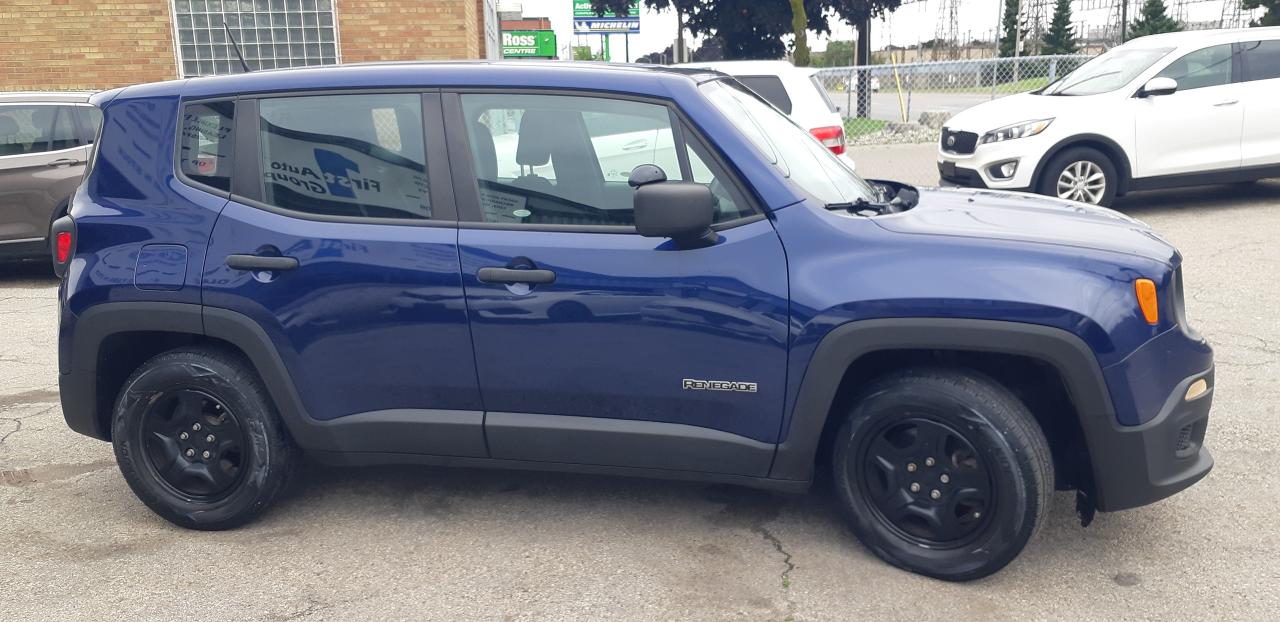 2016 Jeep Renegade Sport - Photo #5