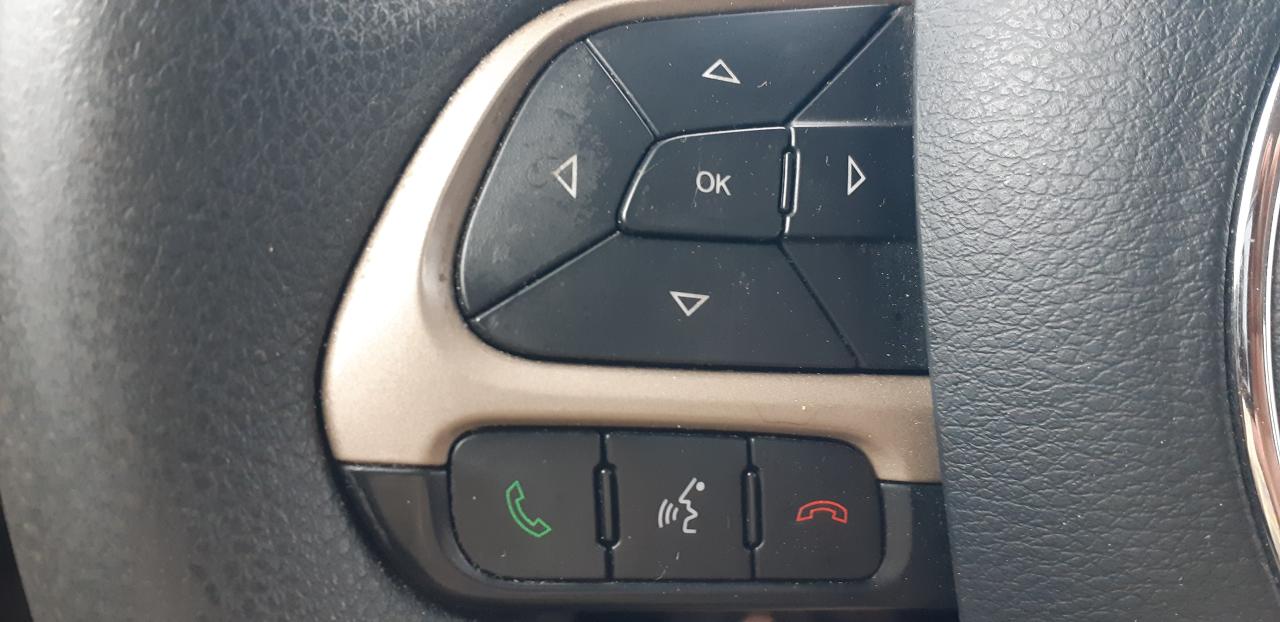 2016 Jeep Renegade Sport - Photo #16