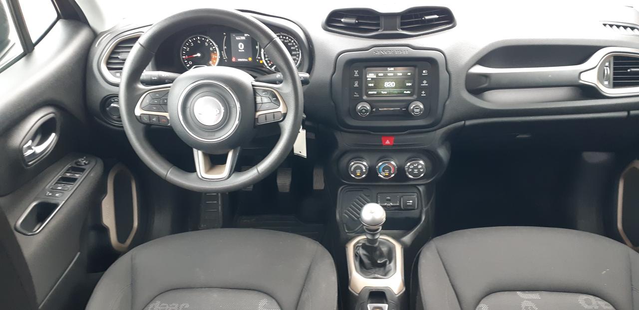 2016 Jeep Renegade Sport - Photo #11