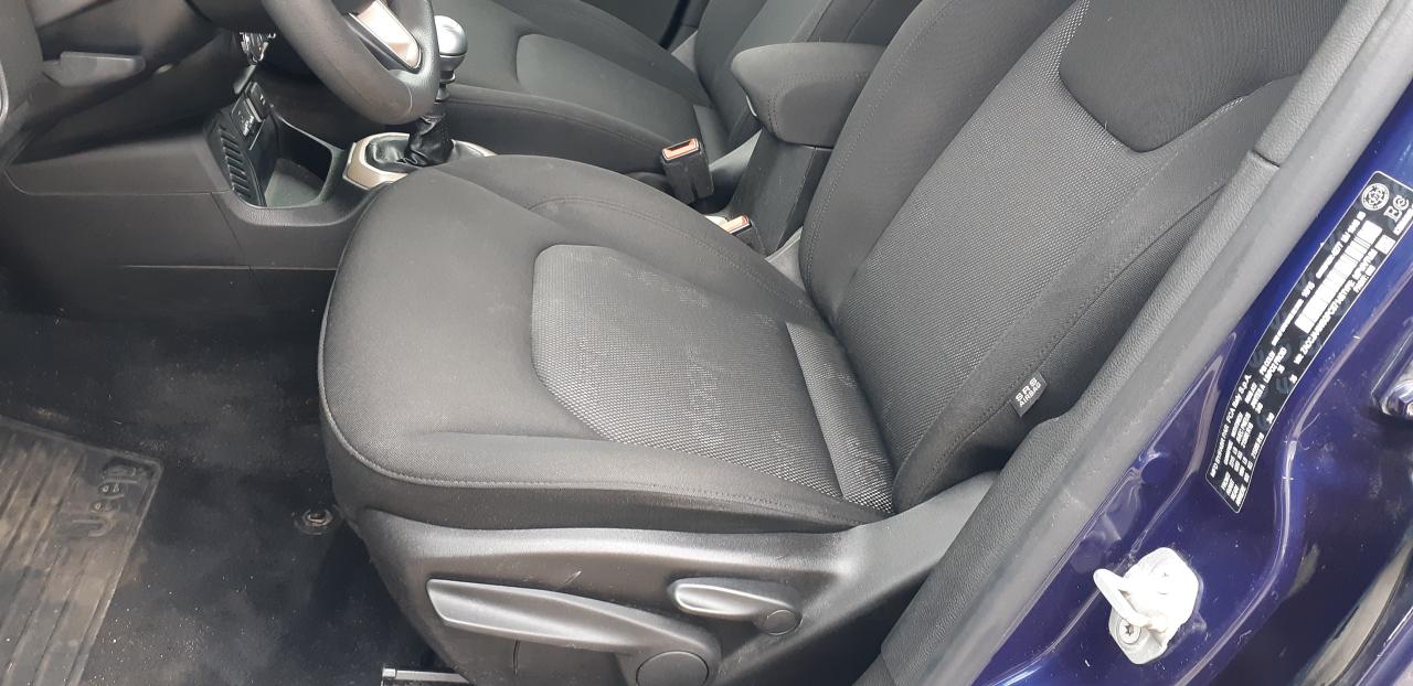 2016 Jeep Renegade Sport - Photo #12