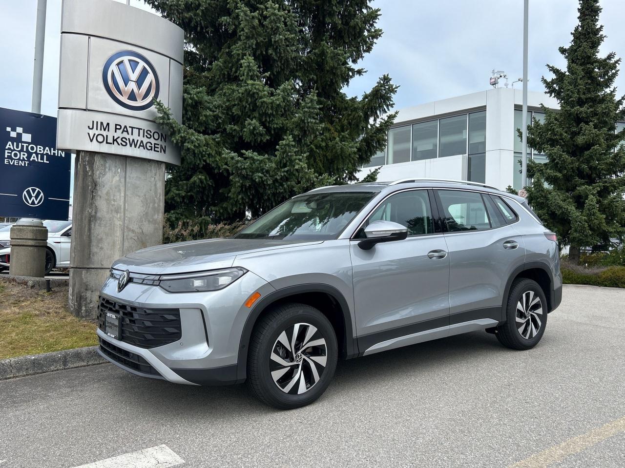 New 2025 Volkswagen Tiguan Trendline 4Motion for sale in Surrey, BC