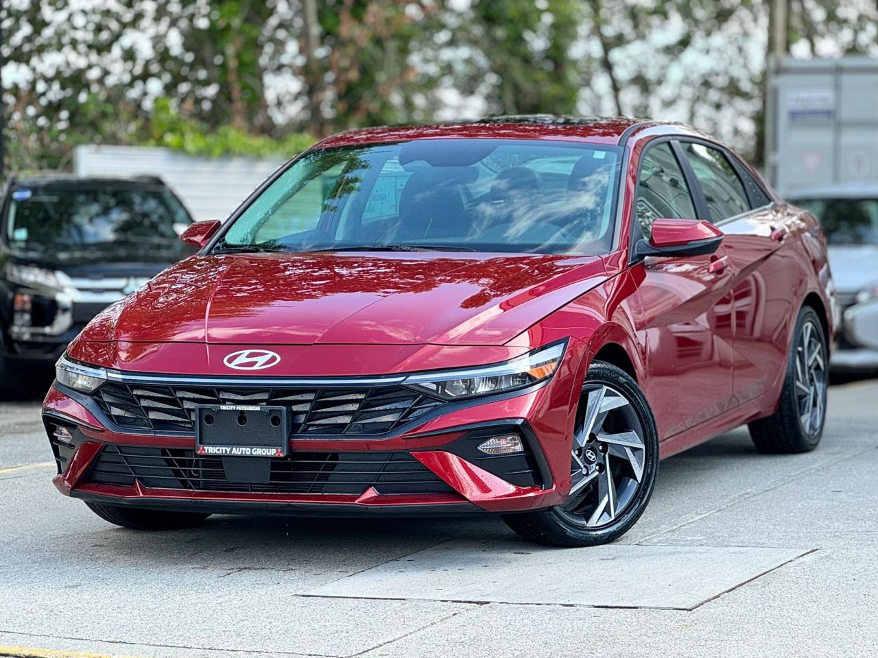 Used 2024 Hyundai Elantra Hybrid Luxury DCT for sale in Coquitlam, BC
