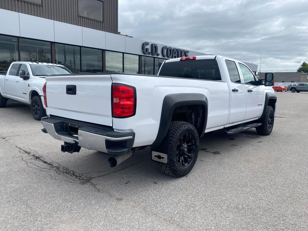 2015 Chevrolet Silverado 3500HD WT Double Cab 4x4 ~6.6L Duramax ~6-Speed Allison Photo4