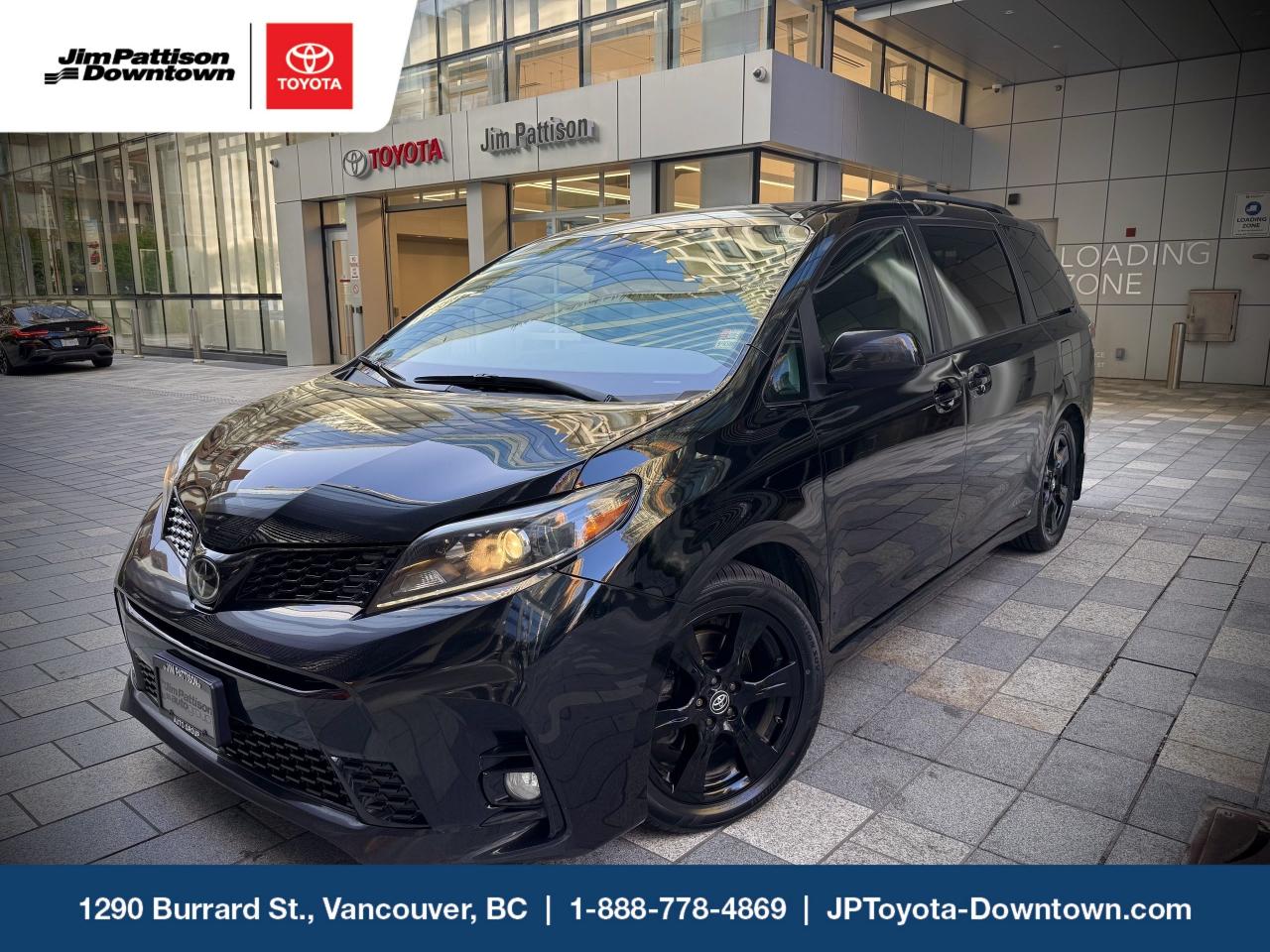 Used 2020 Toyota Sienna SE FWD / 8-Passenger V6 / LOCAL / 1 OWNER for sale in Vancouver, BC