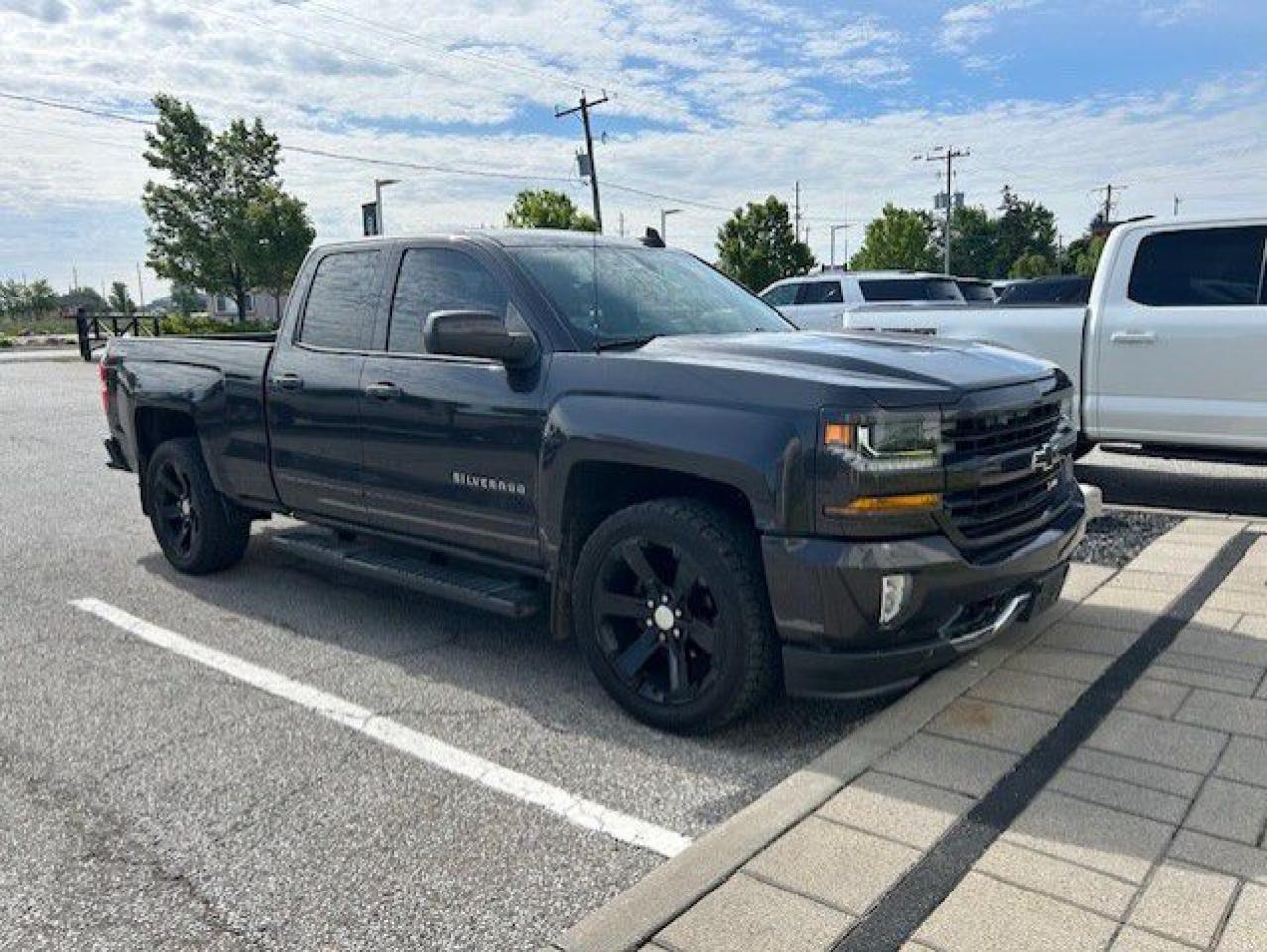 Used 2016 Chevrolet Silverado 1500 4WD DOUBLE CAB 143.5