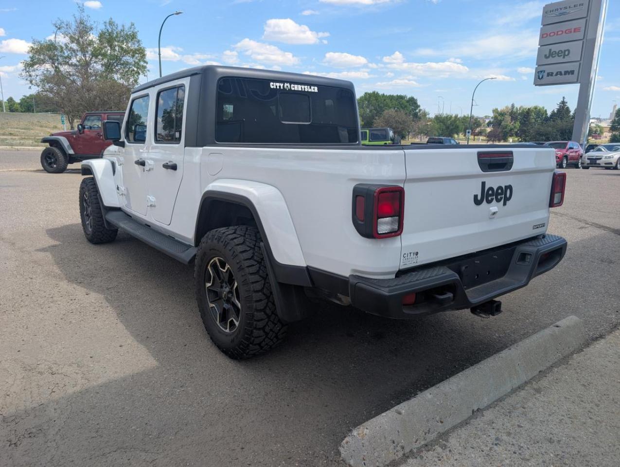 2020 Jeep Gladiator Sport S 4x4 Photo4