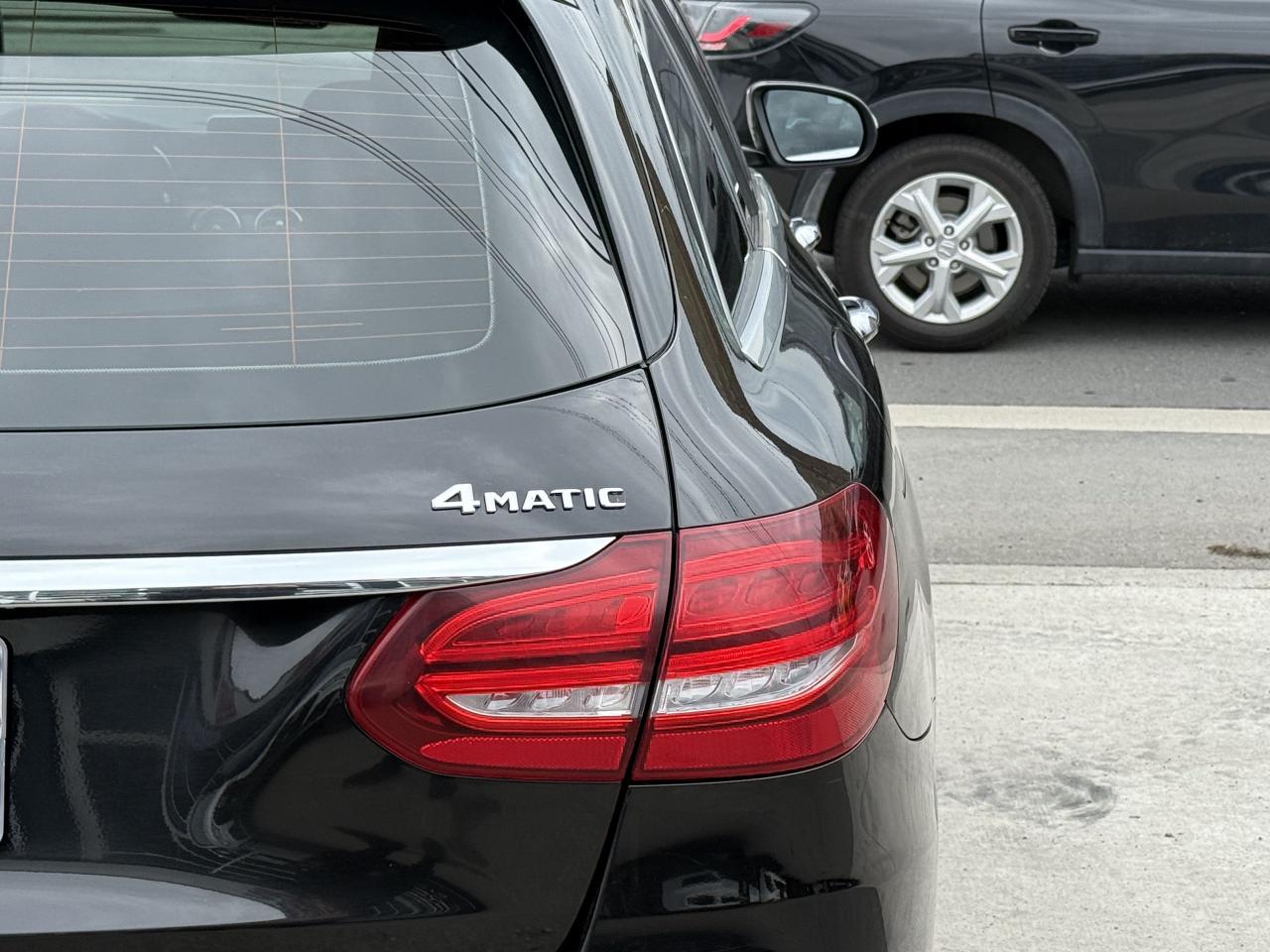 2018 Mercedes-Benz C-Class //AMG 300 WAGON | RED LEATHER | LOADED - Photo #12