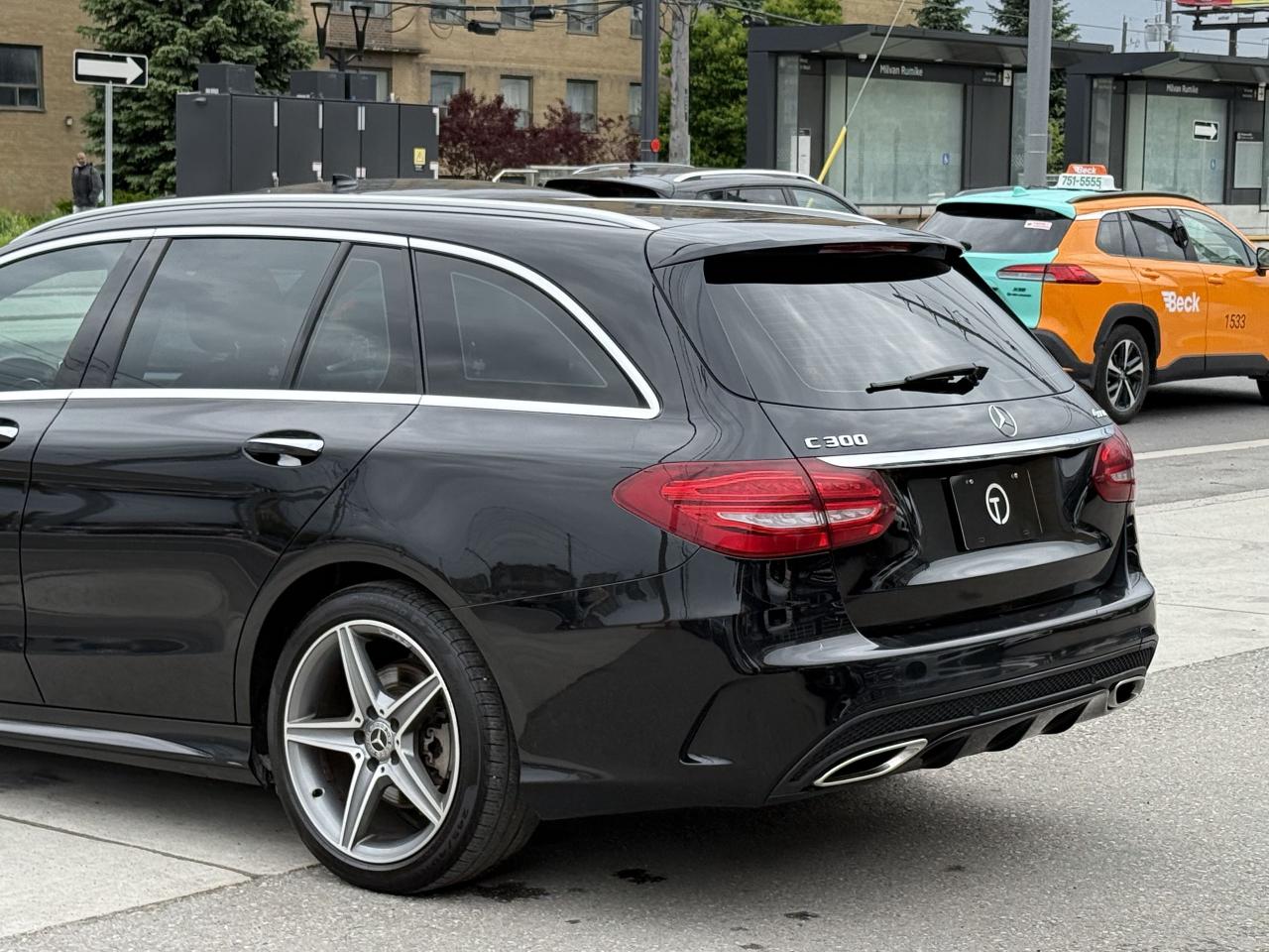 2018 Mercedes-Benz C-Class //AMG 300 WAGON | RED LEATHER | LOADED - Photo #15