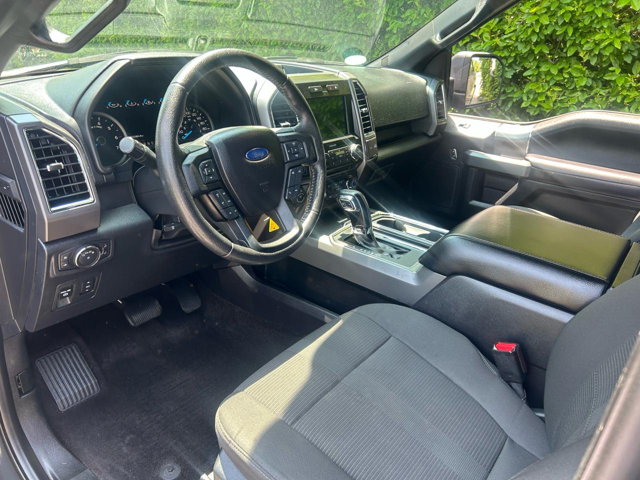 2016 Ford F-150 XLT - Photo #11