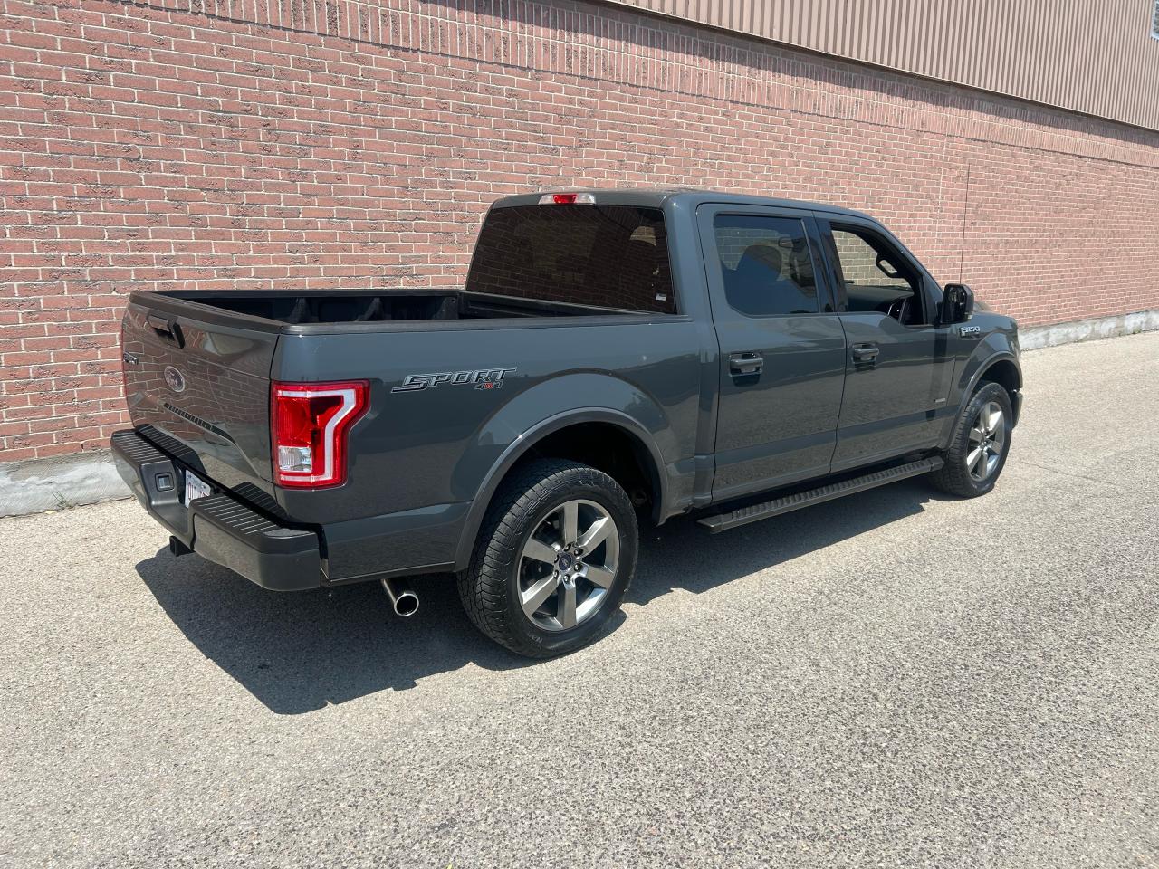 2016 Ford F-150 XLT - Photo #7