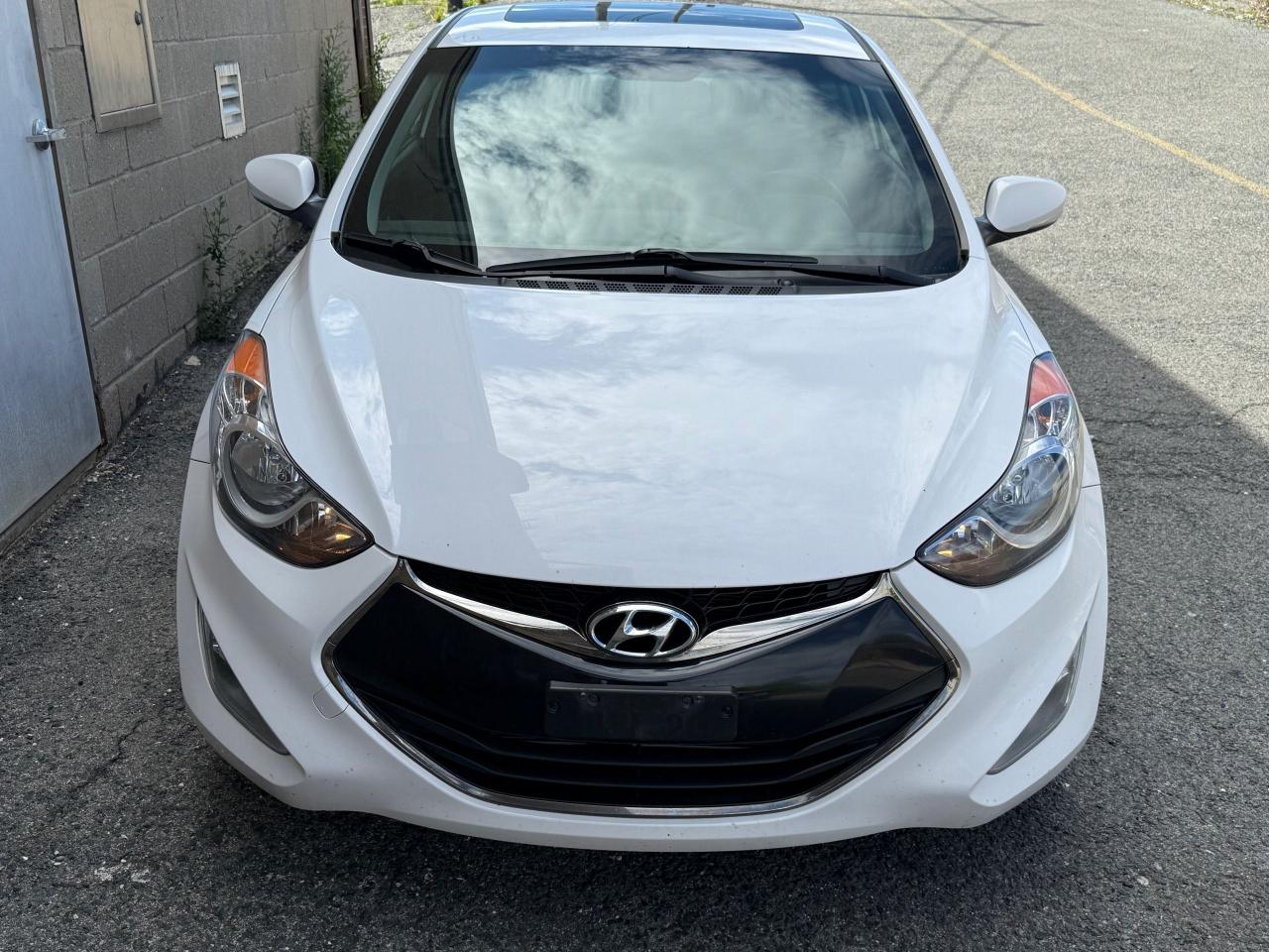 2013 Hyundai Elantra Coupe SE - Photo #2