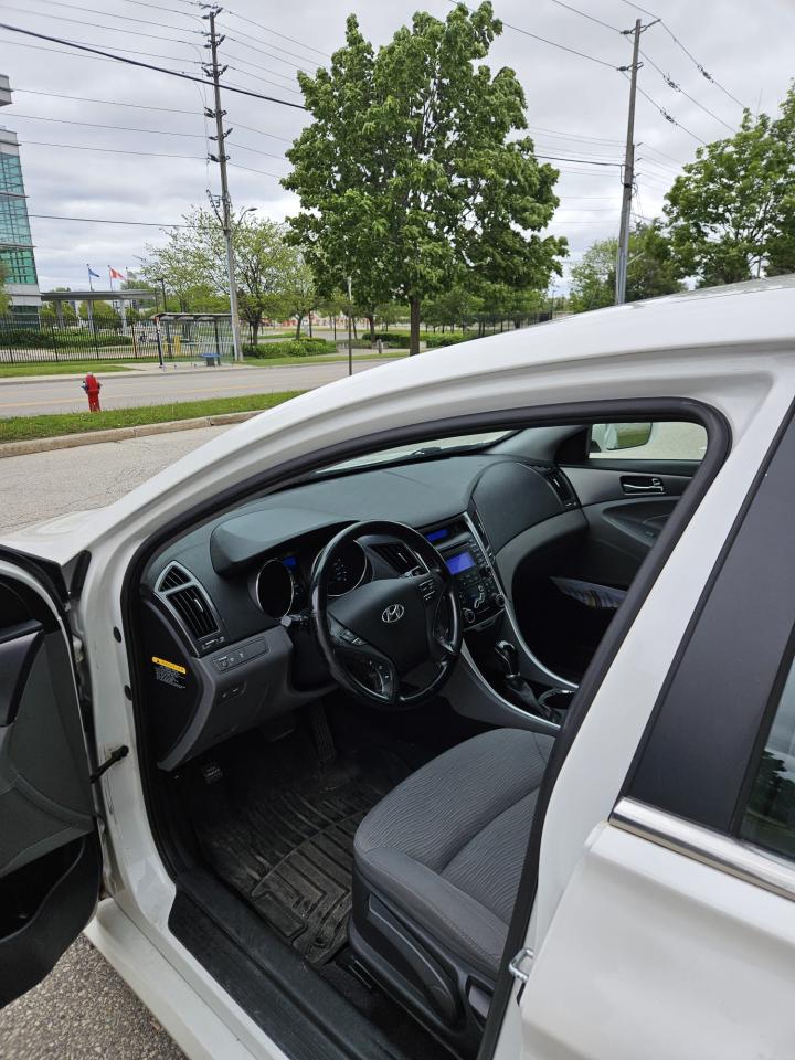 2013 Hyundai Sonata Hybrid Electric and Gas - Photo #15