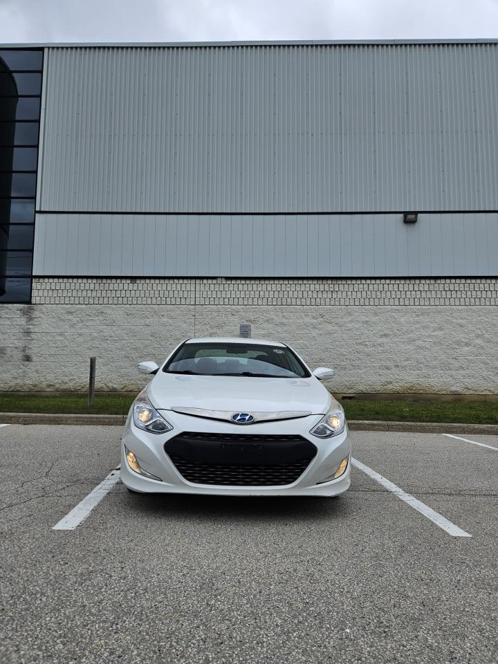 2013 Hyundai Sonata Hybrid Electric and Gas - Photo #10
