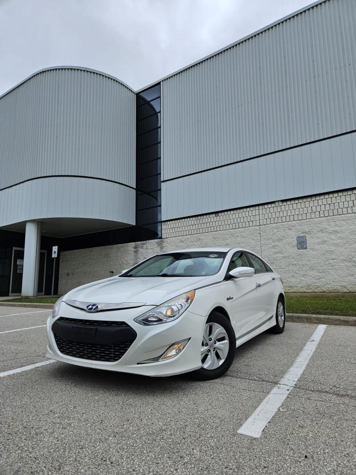 2013 Hyundai Sonata Hybrid Electric and Gas - Photo #11