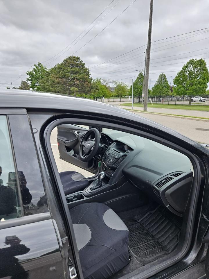 2015 Ford Focus 4DR SDN SE - Photo #17