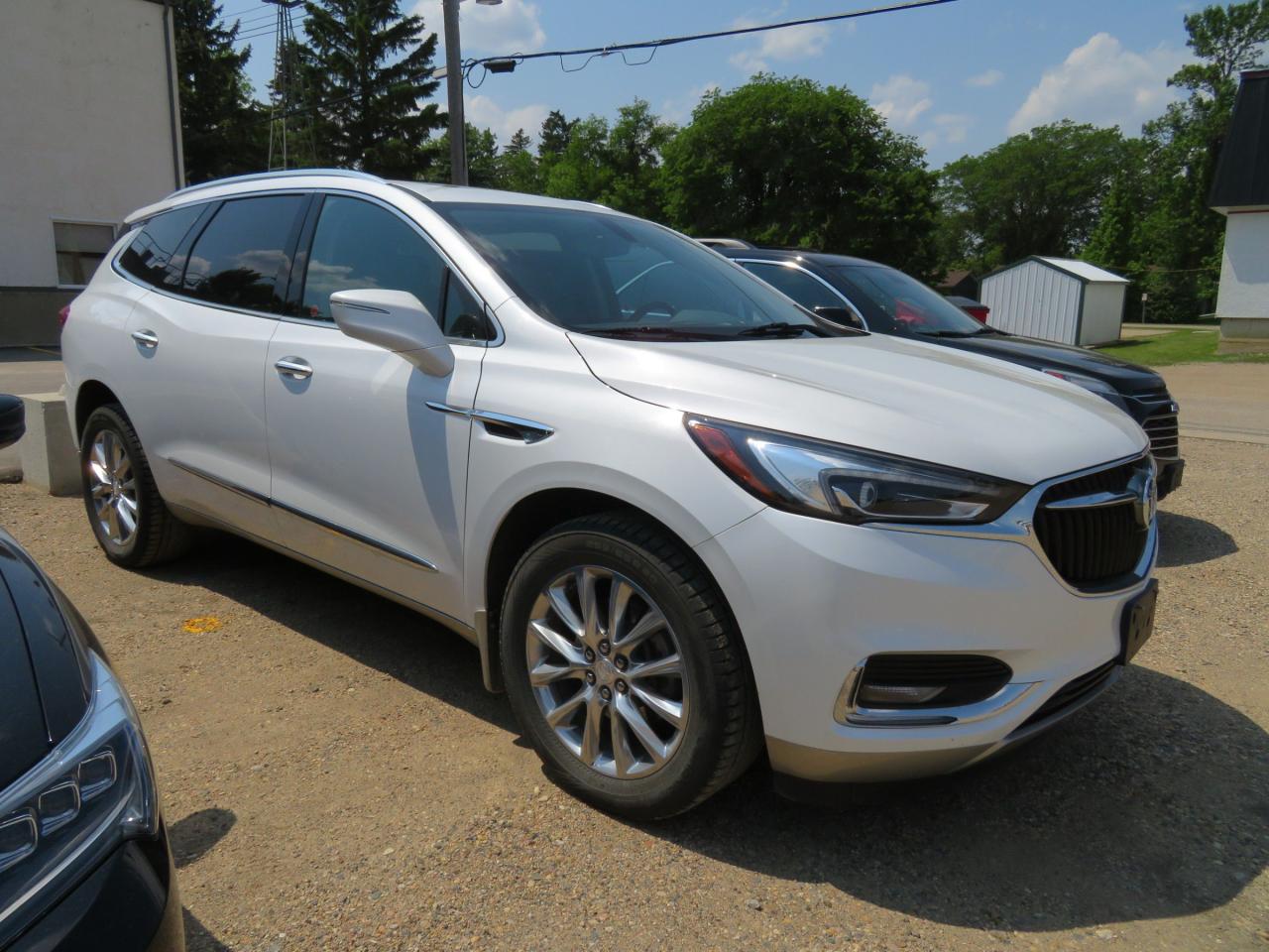 Used 2019 Buick Enclave Essence Navigation, Hands-Free Power Liftgate, Heated Front Seats for sale in Killarney, MB