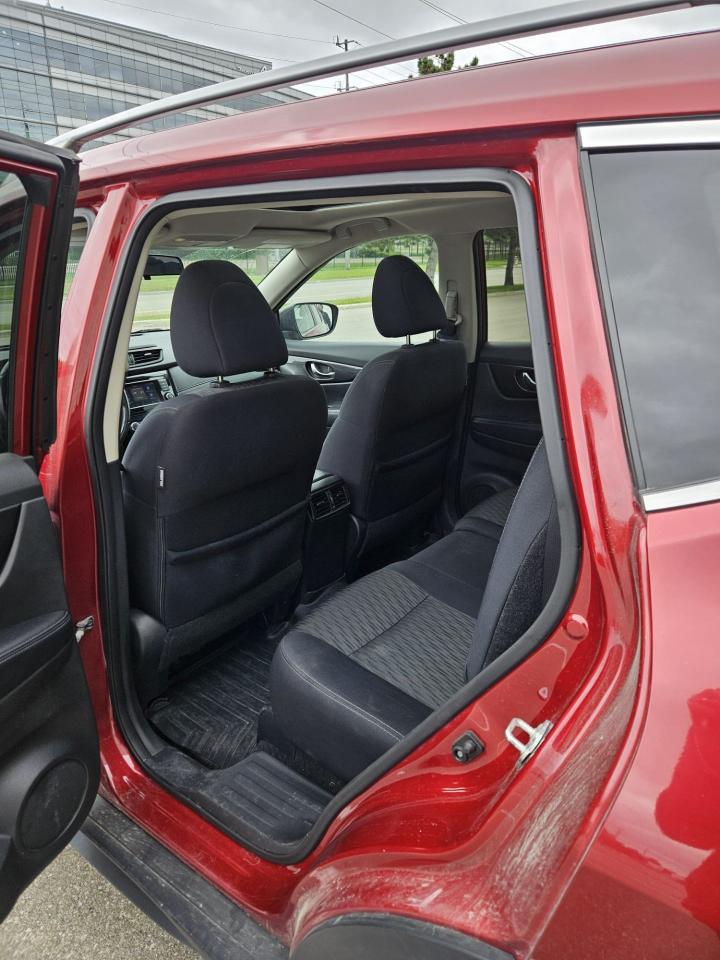 2018 Nissan Rogue AWD SV - Photo #17